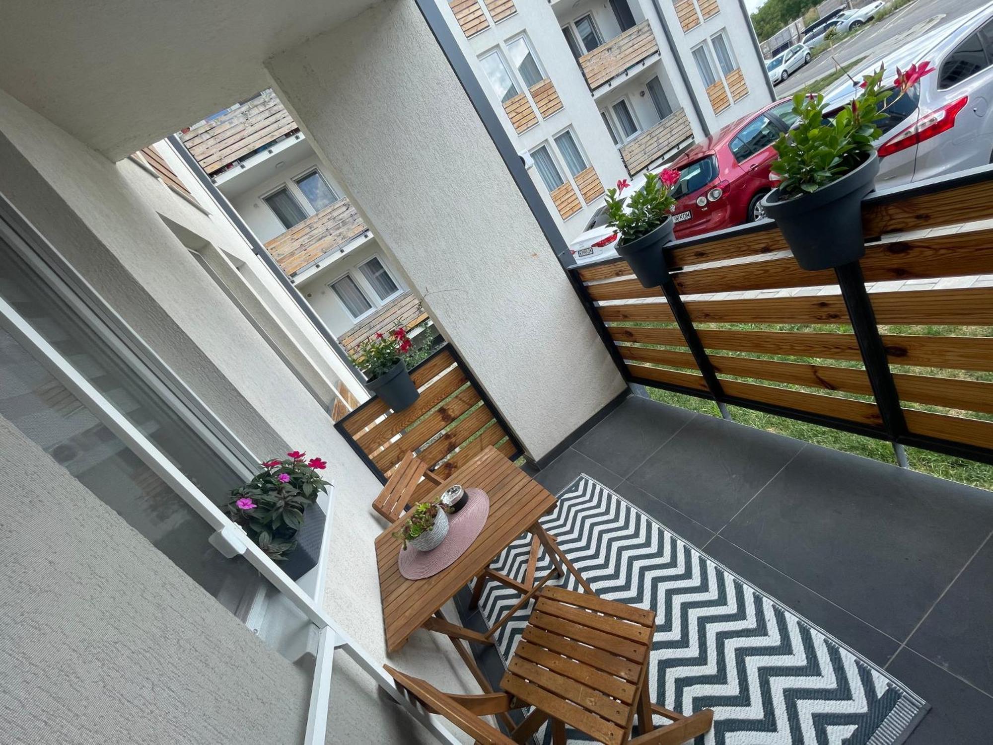 Apartament Bella Lejlighed Târgu-Mureş Eksteriør billede